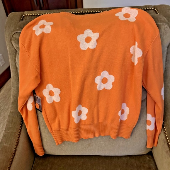 Nikkak Orange Crush Cardigan with White Flowers Sz M - NWT - Darling! - Picture 2 of 3